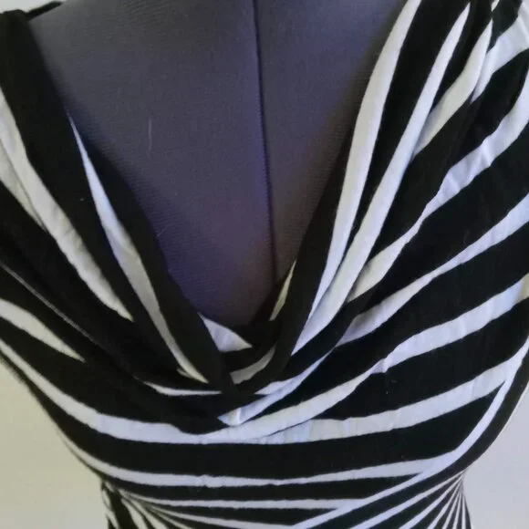 Black & White Striped Shirt - Picture 5 of 9